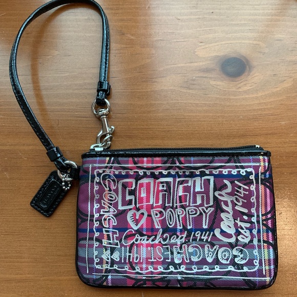 Coach Handbags - Coach wristlet Coach Handbags - Coach wristlet